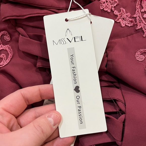 Miss Veil Formal Dress with Lace Up Back - Picture 10 of 14